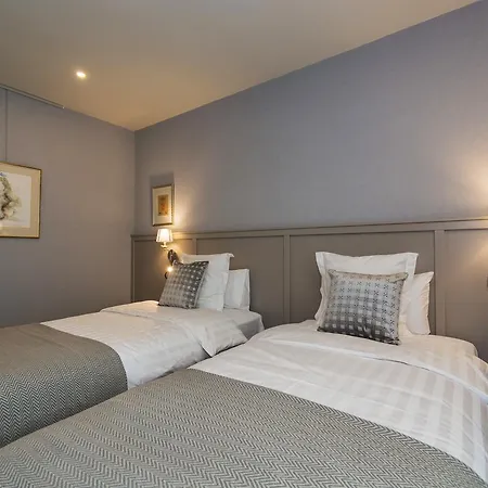 Promenade Hotel 5*